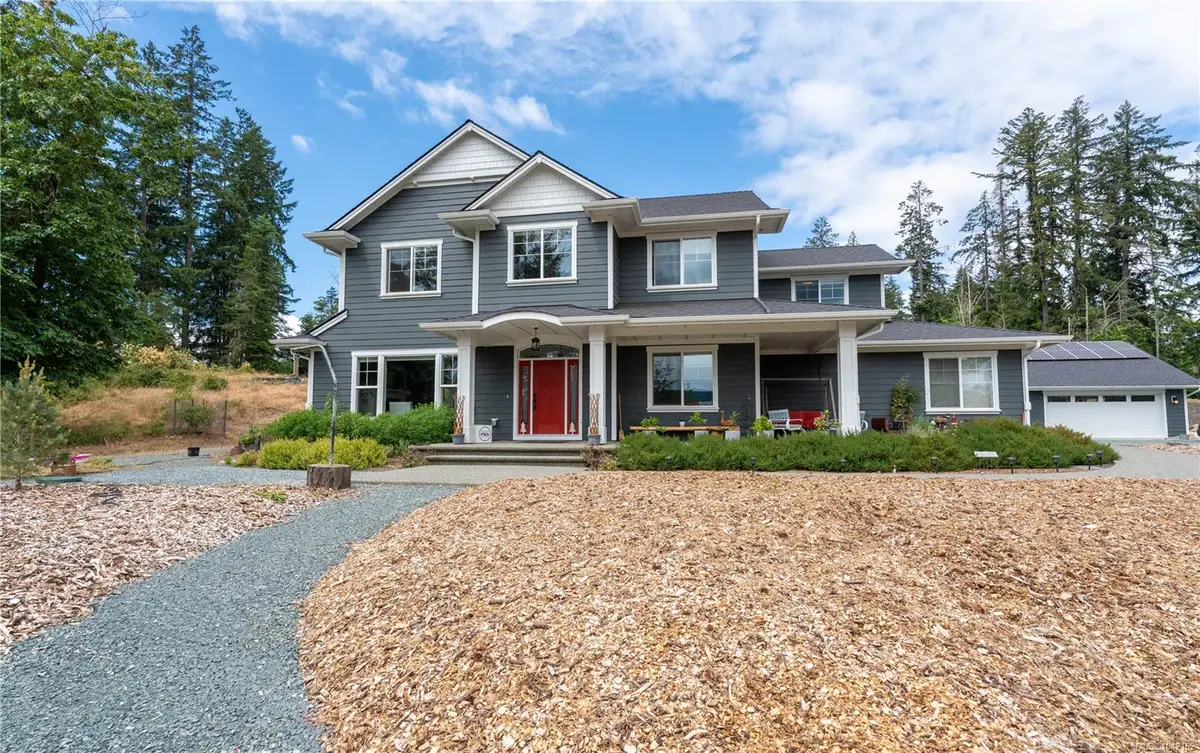 6430 Lakes Rd, Duncan BC V9L 5V7