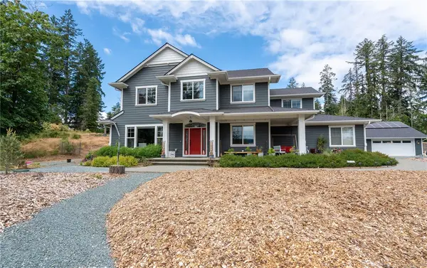 6430 Lakes Rd, Duncan BC V9L 5V7 - 4 bed, 4.0 bath in Duncan