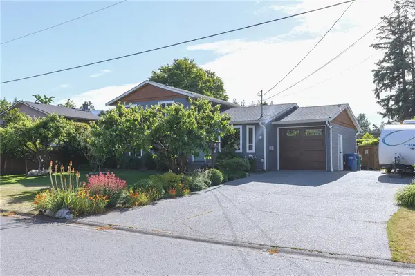 2177 Lancashire Ave, Nanaimo BC V9S 5P6 - 4 bed, 2.0 bath in Nanaimo