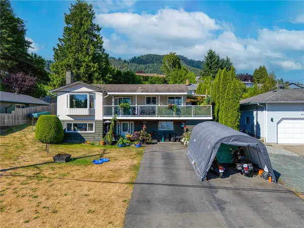 420 Strang Dr, Ladysmith BC V9G 1V1 - 3 bed, 3.0 bath in Ladysmith