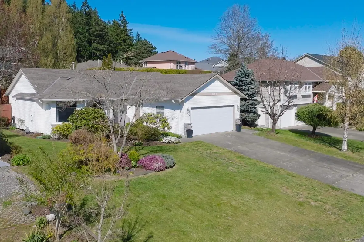 2188 Cardinal Pl, Comox BC V9M 3G2