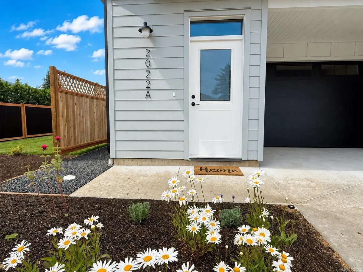 2022A Galerno Rd, Campbell River BC V9W 0A2