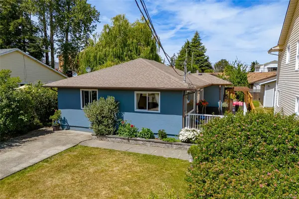 2142 Lannon Way, Sidney BC V8L 4K2 - 3 bed, 1.0 bath in Sidney