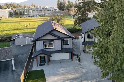 416 Diamond Blvd, Nanaimo BC V9T 2R7