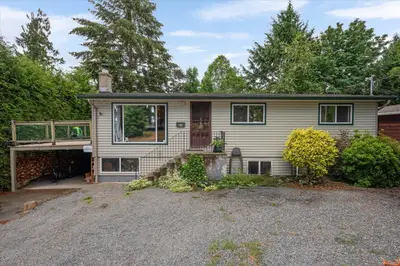 671 Beaconsfield Rd, Nanaimo BC V9R 1X1
