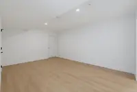 View 32