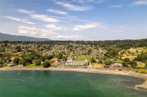 2835 Departure Bay Rd #101, Nanaimo BC V9S 3X1 - 3 bed, 3.0 bath in Nanaimo