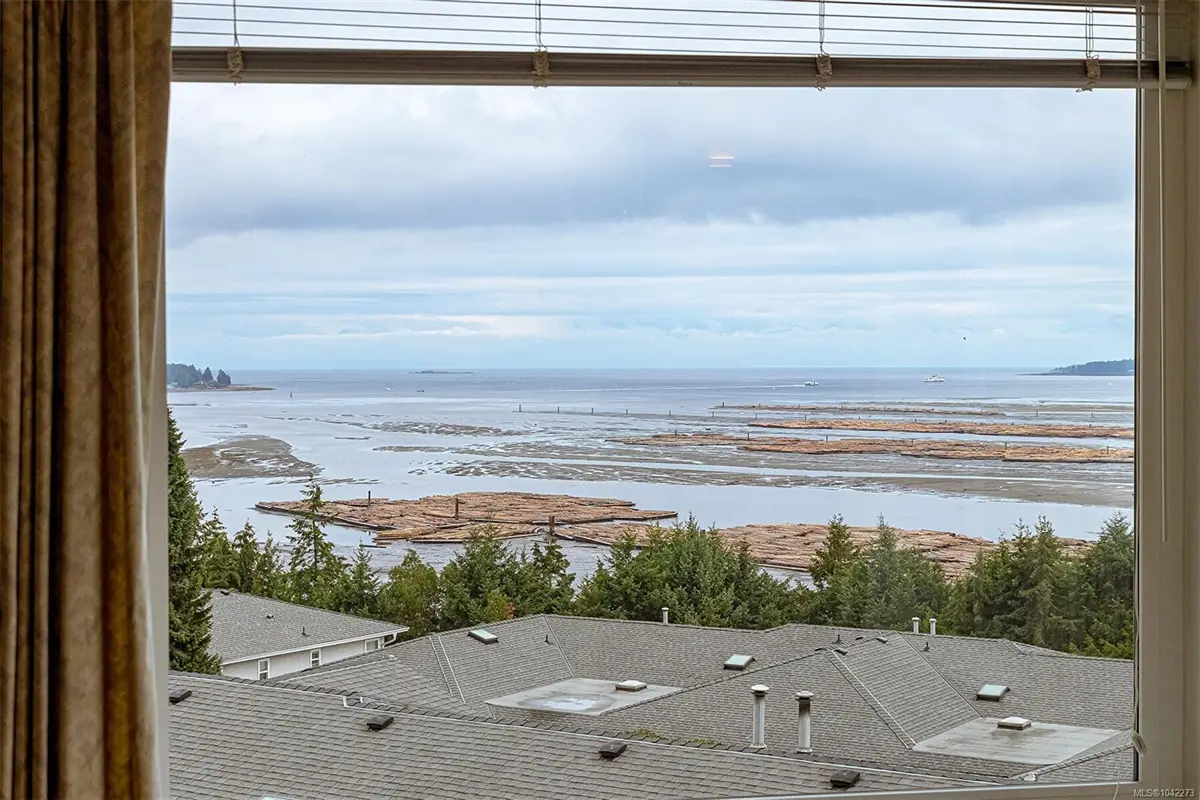 1012 Highview Terr, Nanaimo BC V9R 6K5