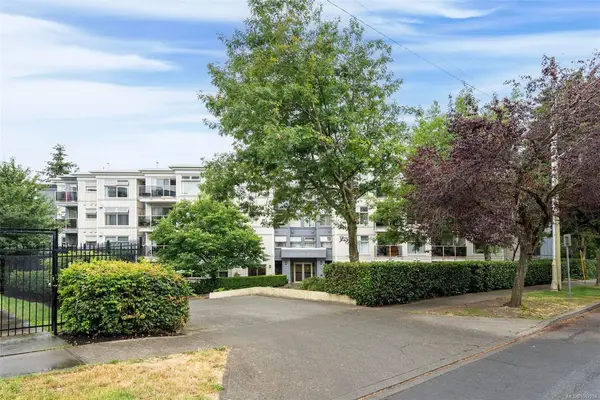 535 Manchester Rd #107, Victoria BC V8T 5J1 - 1 bed, 1 bath property for sale in Victoria