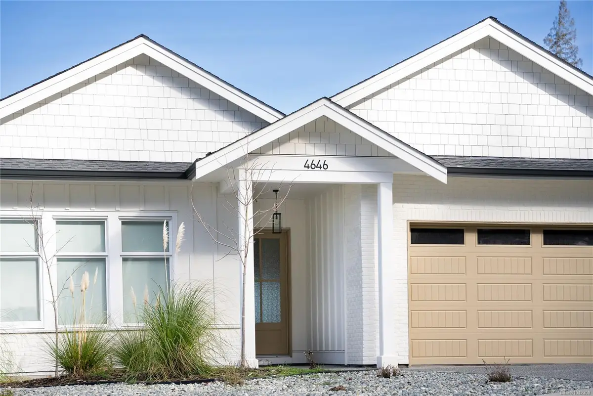 4646 Ambience Dr, Nanaimo BC V9T 0L3