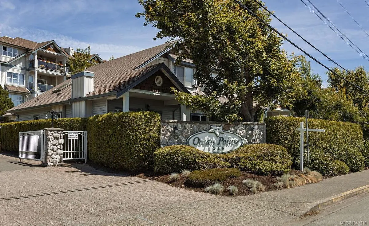 1646 Balmoral Ave #10, Comox BC V9M 2N1