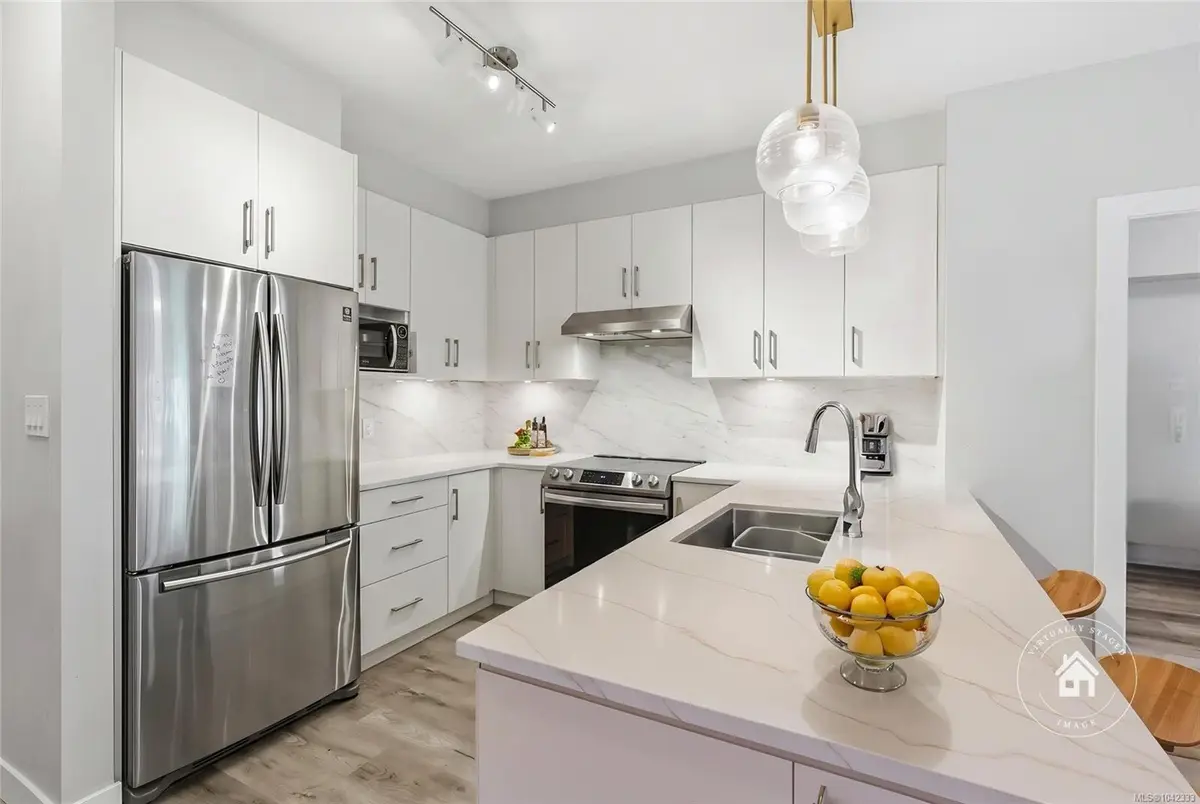 20 Barsby Ave #308, Nanaimo BC V9R 0K4