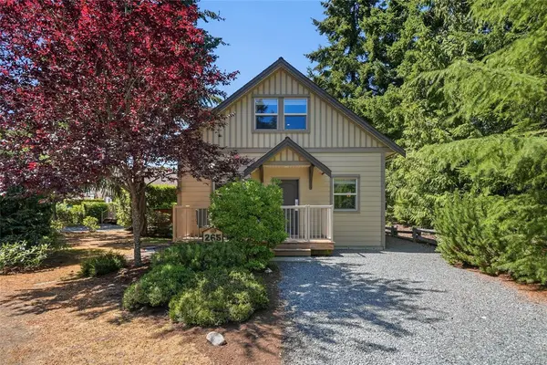 1130 Resort Dr #265, Parksville BC V9P 2E3 - 3 bed, 2.0 bath in Parksville