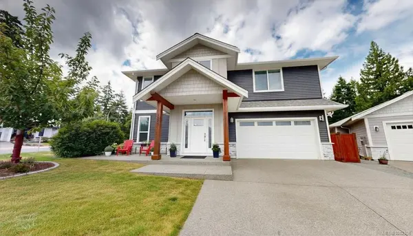 3703 Delia Terr, Nanaimo BC V9T 0L1 - 3 bed, 3.0 bath in Nanaimo
