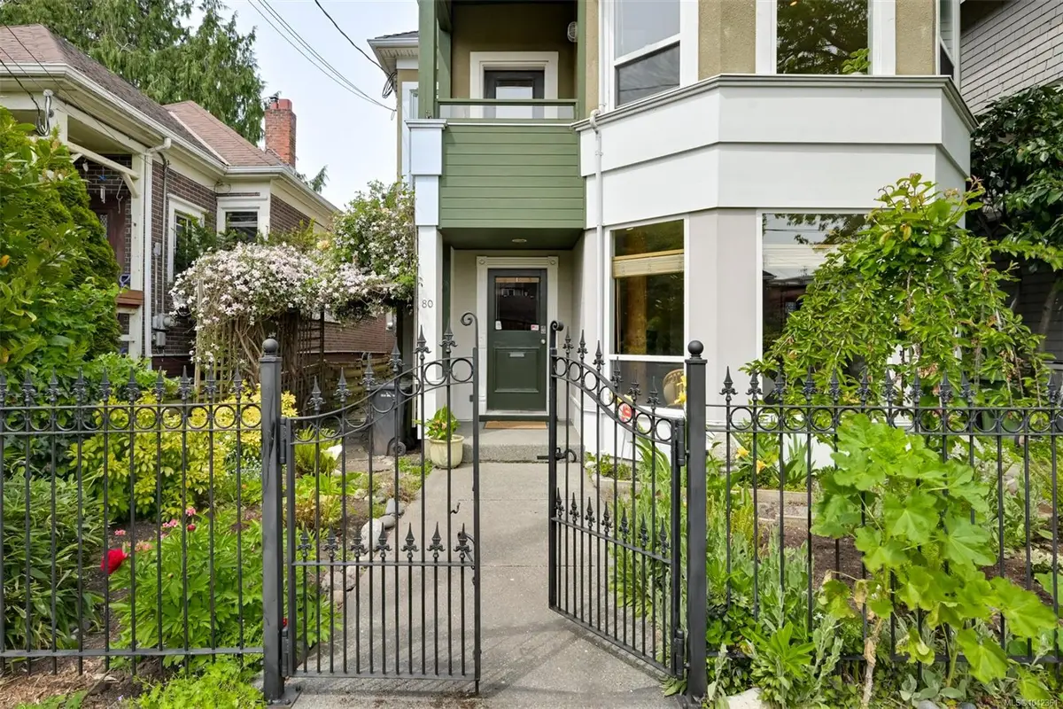 80 San Jose Ave, Victoria BC V8V 2C2