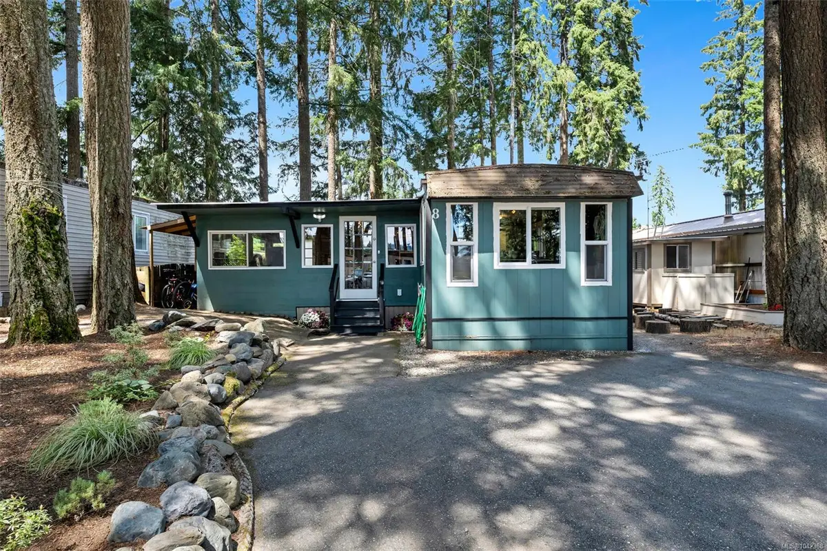 3560 Hallberg Rd #8, Cassidy BC V9G 1L4