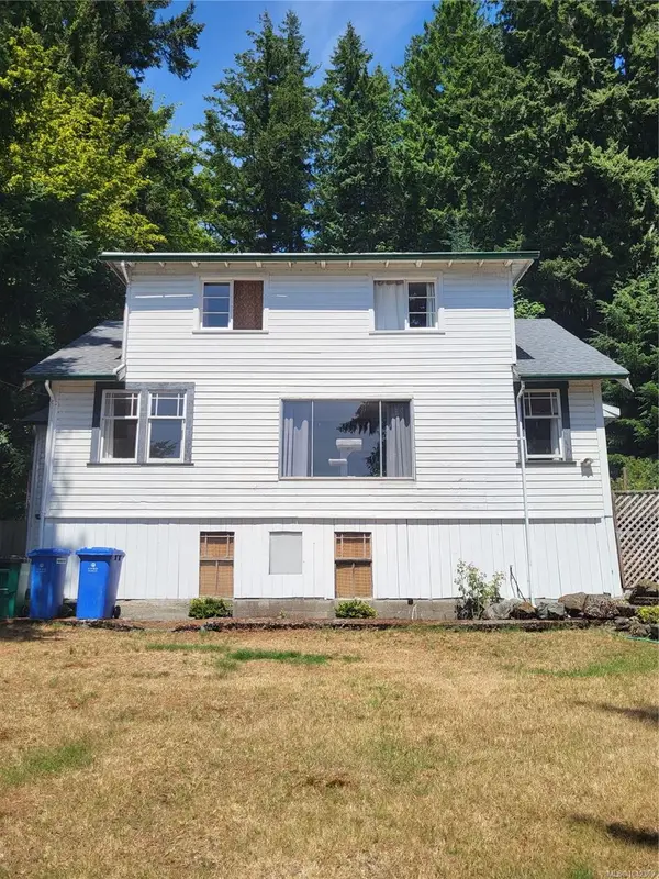 10511 Youbou Rd, Youbou BC V0R 3E1 - 3 bed, 1.0 bath in Youbou