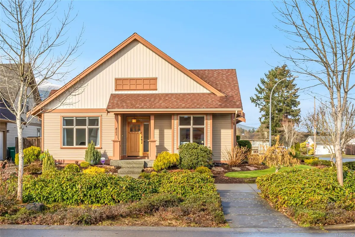 421 Poets Trail Dr, Nanaimo BC V9R 7B1