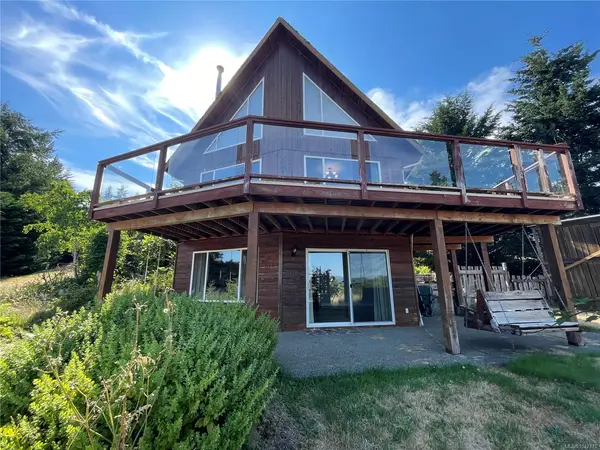 6285 North Rd, Duncan BC V9L 6K9 - 3 bed, 3.0 bath in Duncan