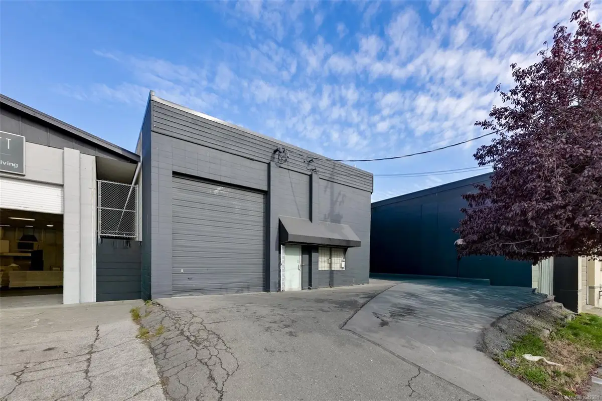 412 John St, Victoria BC V8T 1T5