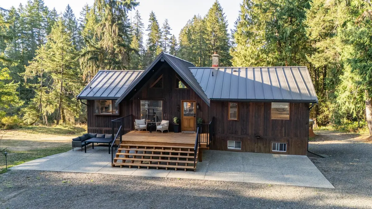 995 Nanaimo River Rd, Nanaimo BC V9X 1E5