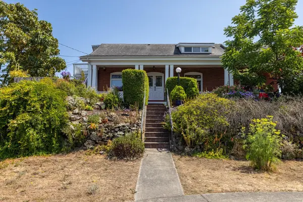 609 Mary St, Victoria BC V9A 3W4 - 4 bed, 5.0 bath in Victoria