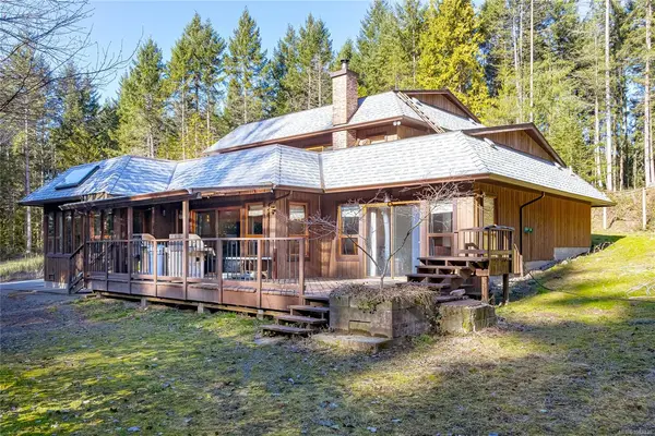 3713 Holland Ave, Cobble Hill BC V8H 0A4 - 4 bed, 3.0 bath in Cobble Hill