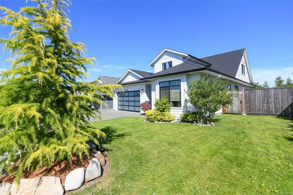 4199 Chancellor Cres, Courtenay BC V9N 0E7 - 4 bed, 3 bath property for sale in Courtenay