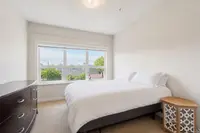 View 16