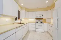 View 16