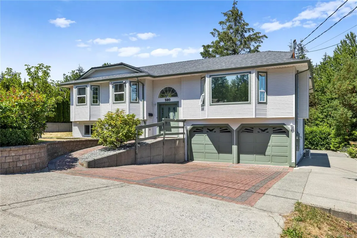 580 Ninth St, Nanaimo BC V9R 6G5