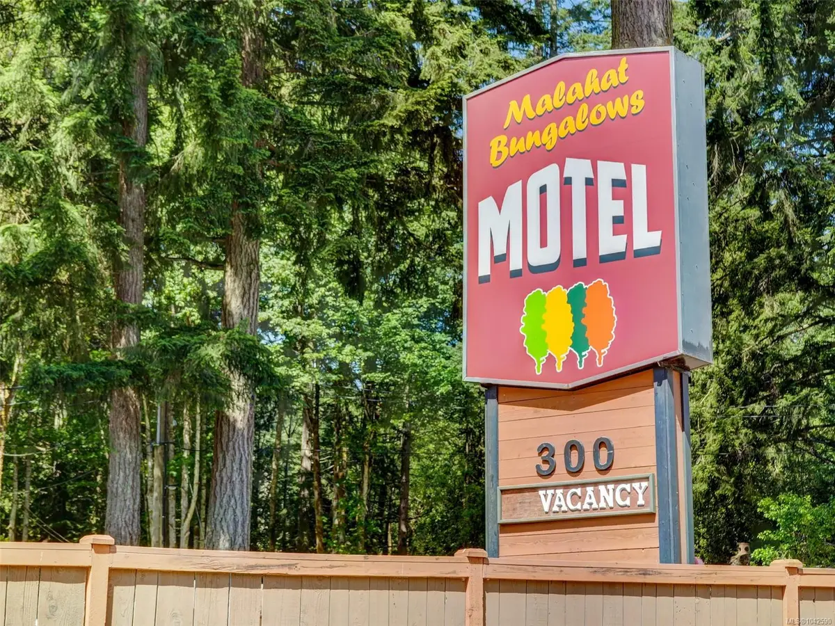 300 Meadow Way, Malahat BC V0R 2L0