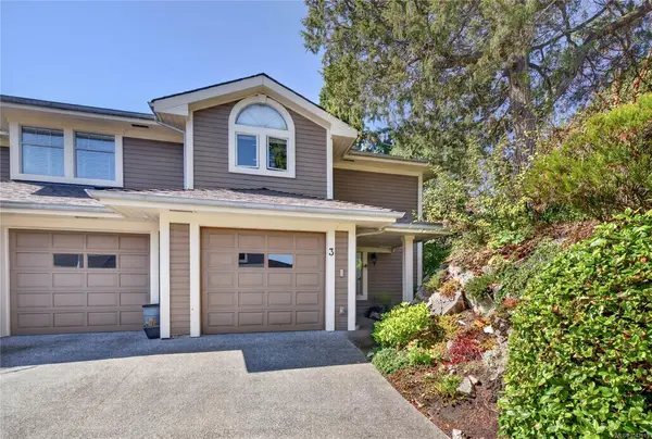 111 Fulford-Ganges Rd #3, Salt Spring BC V8K 2R9 - 3 bed, 3 bath property for sale in Salt Spring