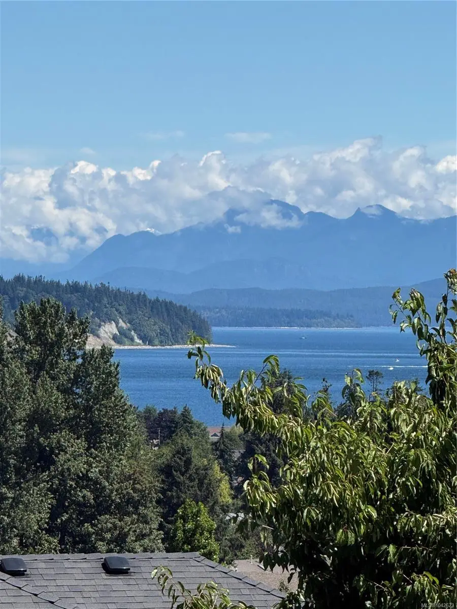 726 Nelson Rd, Campbell River BC V9W 6L2