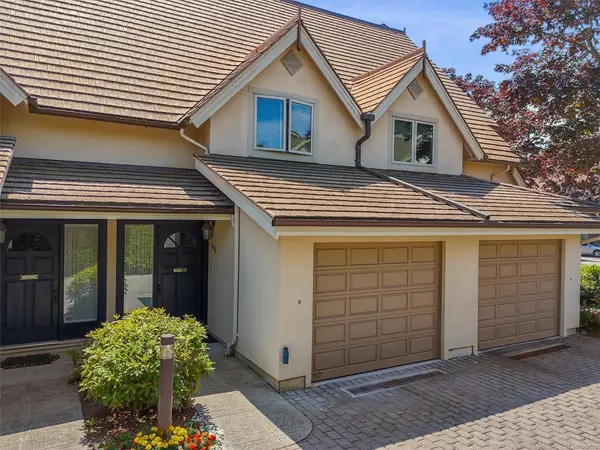 210 Russell St #140, Victoria BC V9A 3X2 - 2 bed, 3.0 bath in Victoria