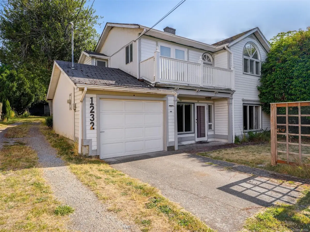 1232 Richardson St, Victoria BC V8V 3E1
