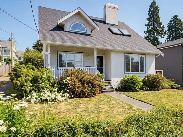 1230 Richardson St, Victoria BC V8V 3E1 - 2 bed, 2 bath in Victoria