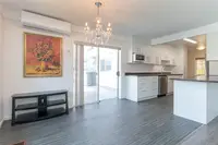 View 10