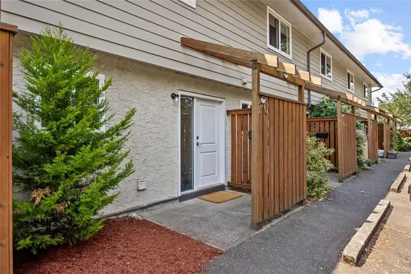 951 17th St #10, Courtenay BC V9N 7P8 - 2 bed, 1.0 bath in Courtenay