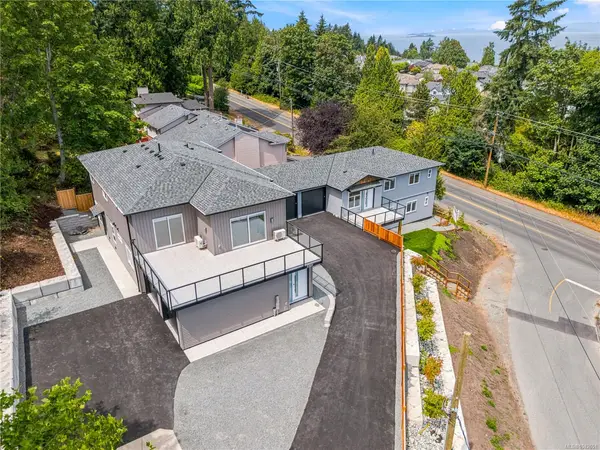 5309 Toms Trnabt #101, Nanaimo BC V9T 5M9 - 4 bed, 3.0 bath in Nanaimo