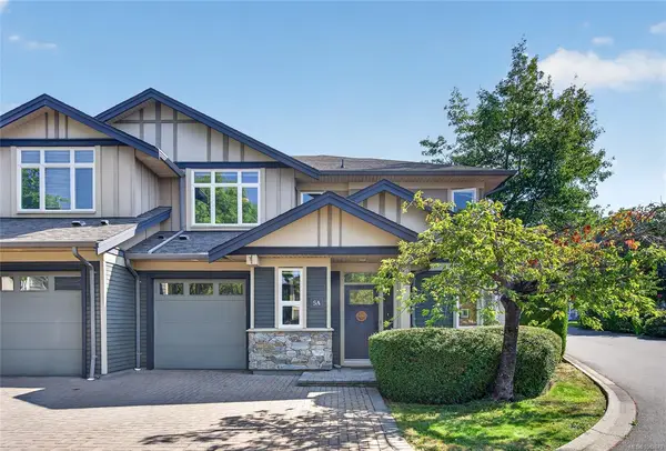 7250 West Saanich Rd #5A, Central Saanich BC V8M 0A3 - 4 bed, 3.0 bath in Central Saanich