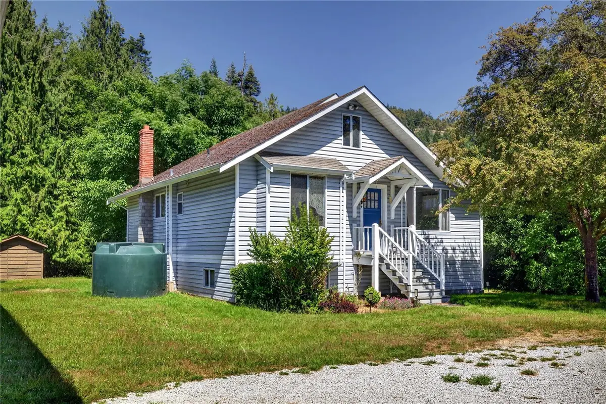 2401 Fulford-Ganges Rd, Salt Spring BC V8K 1Z4