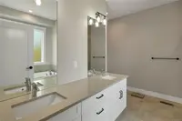 View 16