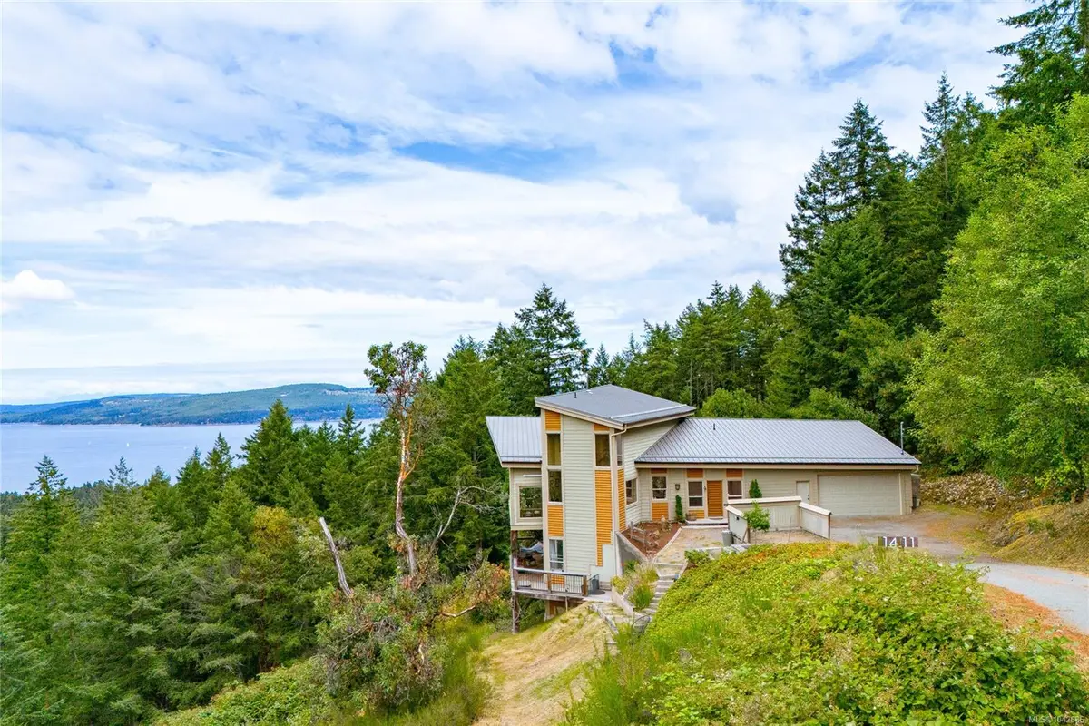1411 Georgia Park Heights Rd, Crofton BC V9L 5W7