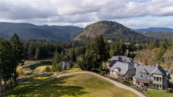 2220 Island Falls Pl, Langford BC V9B 6V3 - 3 bed, 4.0 bath in Langford