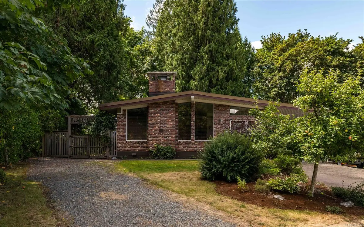 260 Dogwood Ave, Duncan BC V9L 1H4