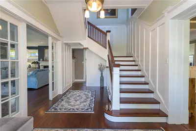 875 Richmond Rd, Victoria BC V8S 3Z2