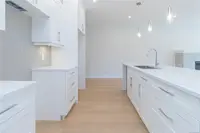 View 16