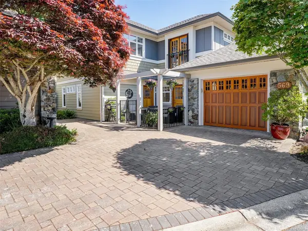 569 Caselton Pl, Saanich BC V8Z 7Y5 - 3 bed, 3.0 bath in Saanich