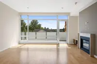 View 10